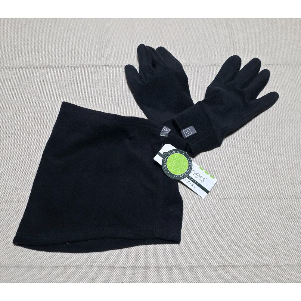 NWT UR Wellness Fleece Tech Friendly Gloves and Neck Warmer Set